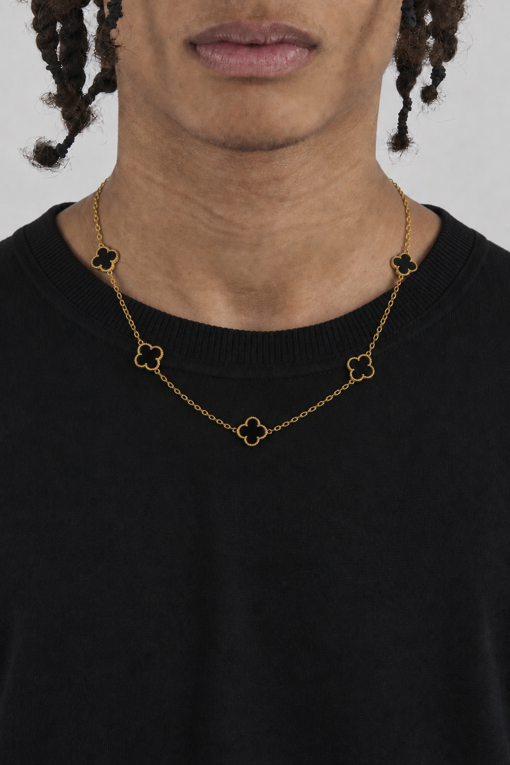 Black On Gold Clover Chain